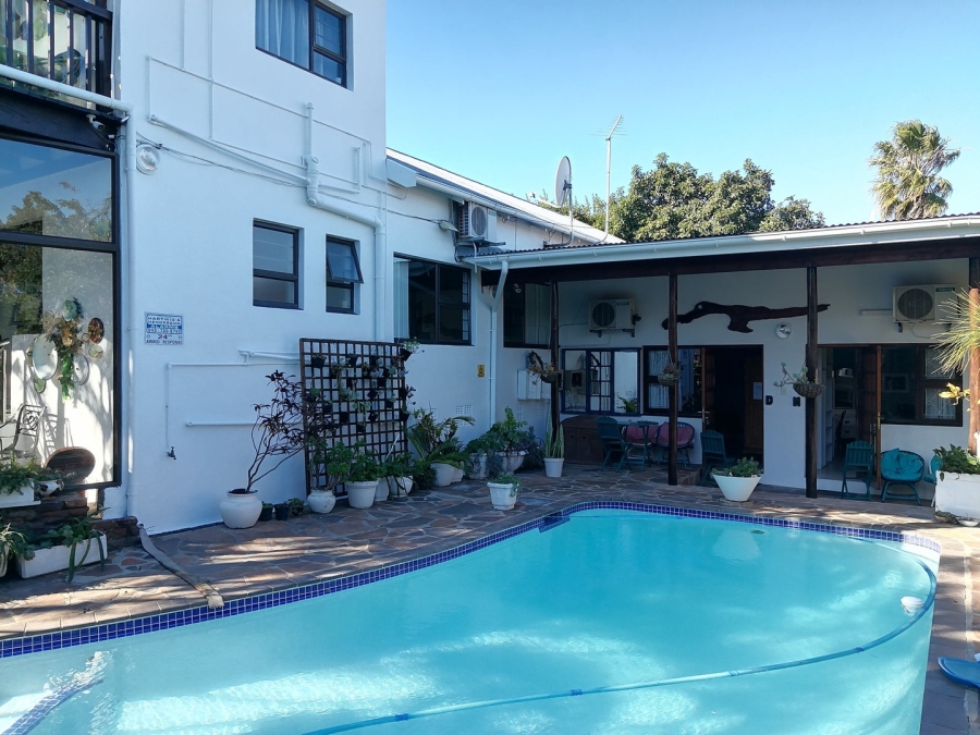 7 Bedroom Property for Sale in Baysville Eastern Cape